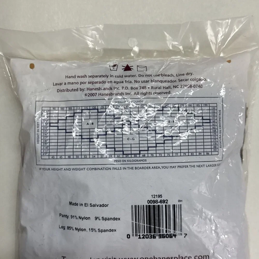 Hanes Silk Reflections Silky Sheer Non Control Top Town Taupe Size CD 4pk 115781